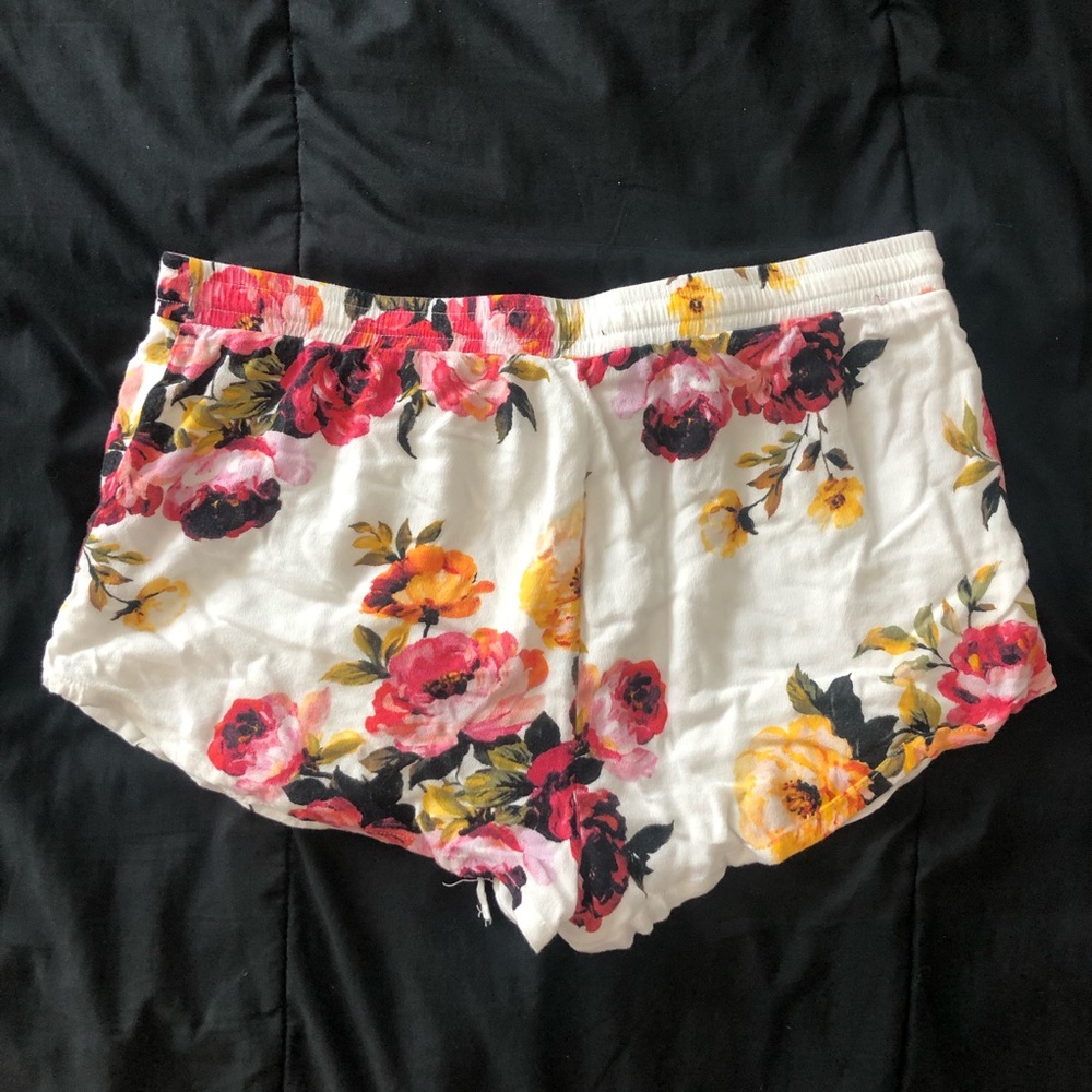 Kendall & Kylie Floral Shorts